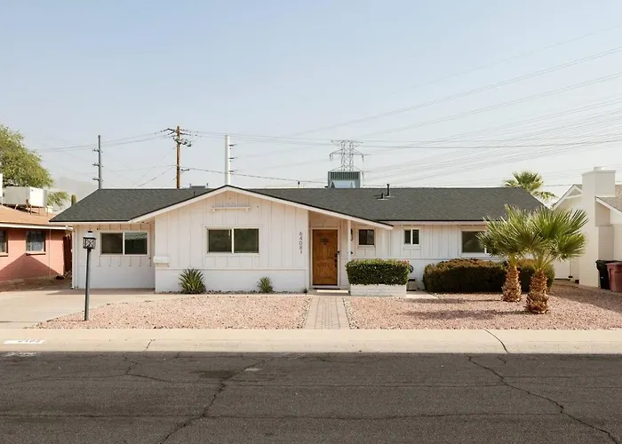 *new* Palmera Haus Near Old Town Holiday home Scottsdale