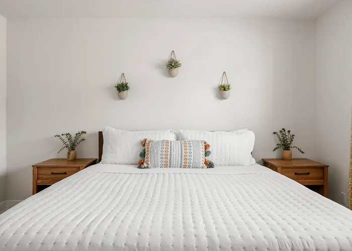 *new* Palmera Haus Near Old Town Holiday home Scottsdale