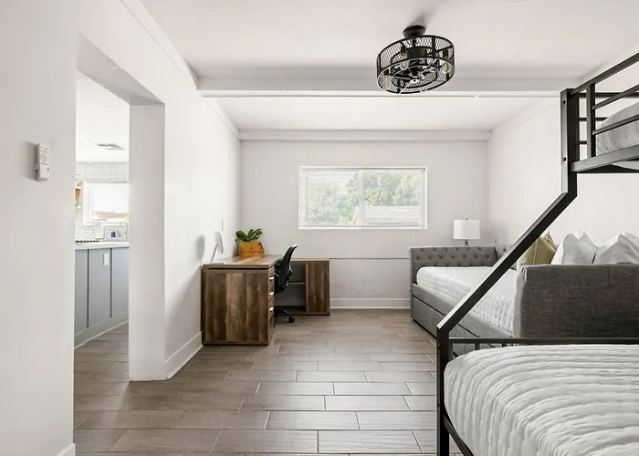 *new* Palmera Haus Near Old Town *